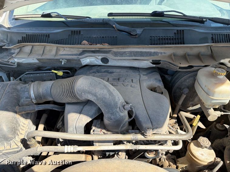 image for item EA0437 2013 RAM 2500 Crew Cab pickup truck