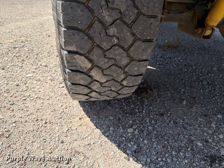 image for item EA0437 2013 RAM 2500 Crew Cab pickup truck