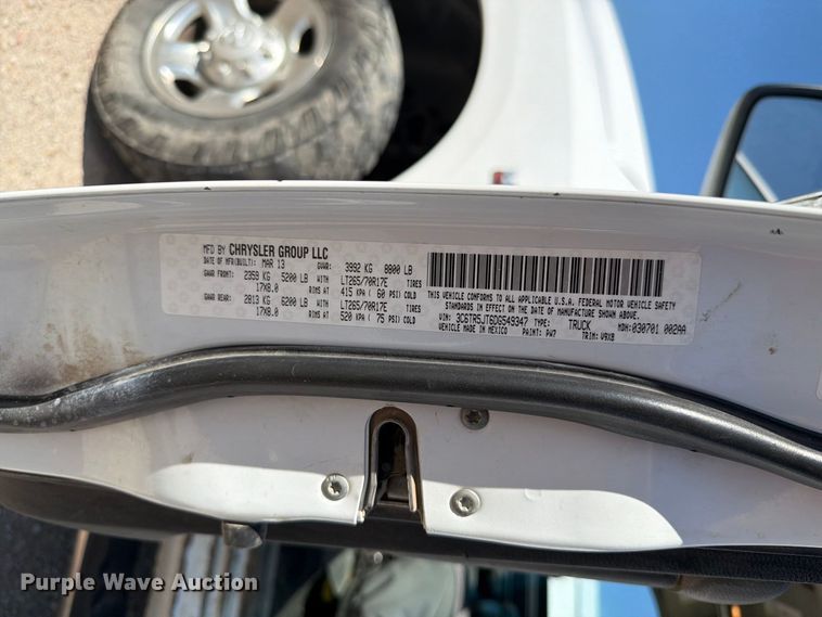 image for item EA0437 2013 RAM 2500 Crew Cab pickup truck