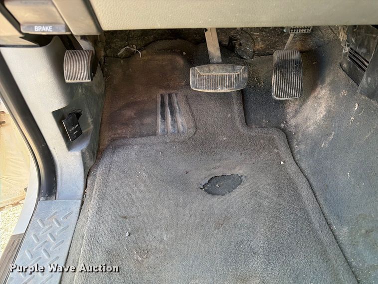 image for item EA0438 2008 Ford F150 Crew Cab pickup truck