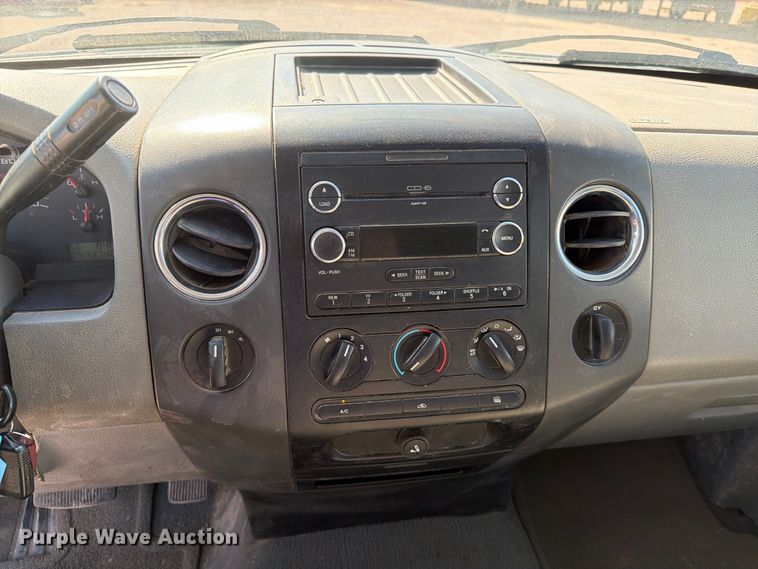 image for item EA0438 2008 Ford F150 Crew Cab pickup truck