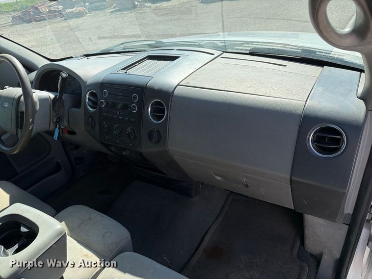 image for item EA0438 2008 Ford F150 Crew Cab pickup truck
