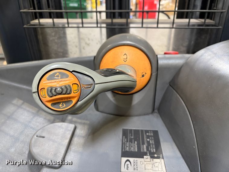 image for item EC8272 2016 Crown RR6Z25-36 reach truck