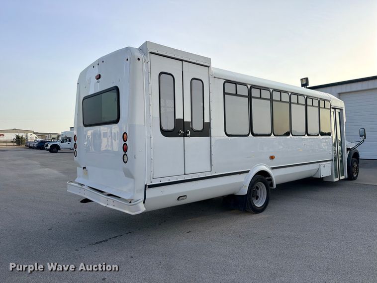image for item ED5463 2020 Eldorado Ford F550 Super Duty shuttle bus