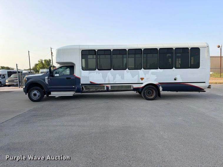 image for item ED5463 2020 Eldorado Ford F550 Super Duty shuttle bus