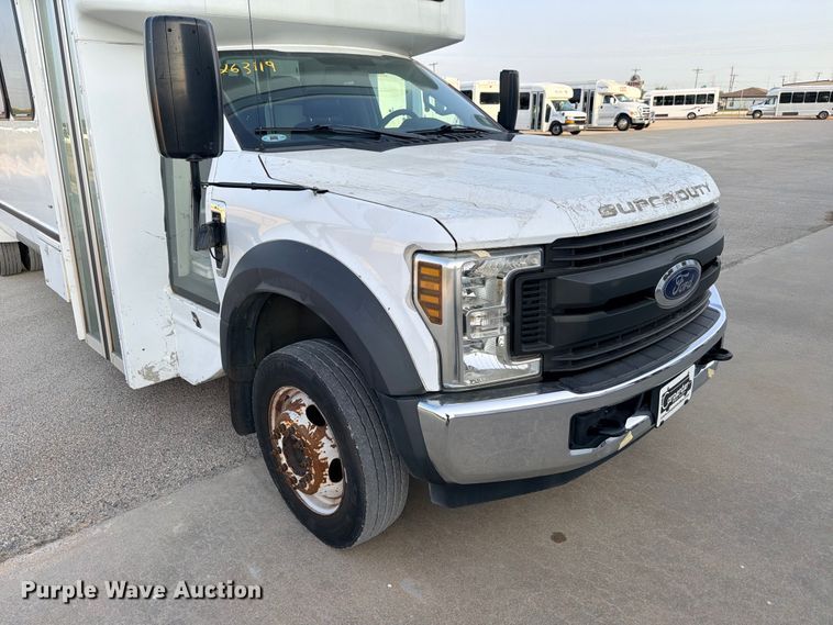 image for item ED5463 2020 Eldorado Ford F550 Super Duty shuttle bus