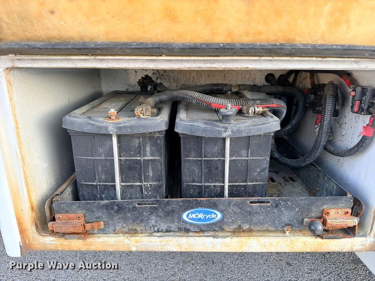 image for item ED5463 2020 Eldorado Ford F550 Super Duty shuttle bus