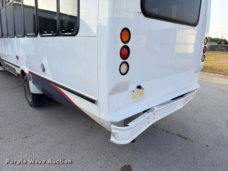 image for item ED5463 2020 Eldorado Ford F550 Super Duty shuttle bus
