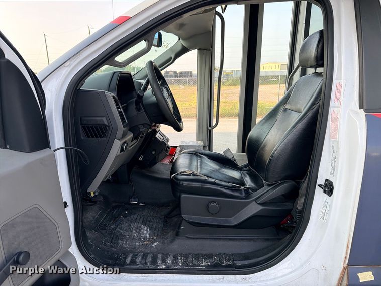 image for item ED5463 2020 Eldorado Ford F550 Super Duty shuttle bus