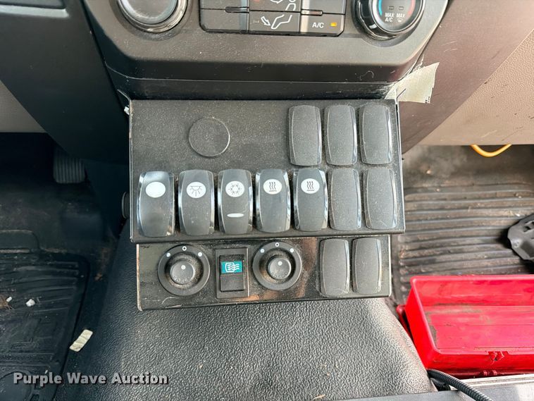 image for item ED5463 2020 Eldorado Ford F550 Super Duty shuttle bus