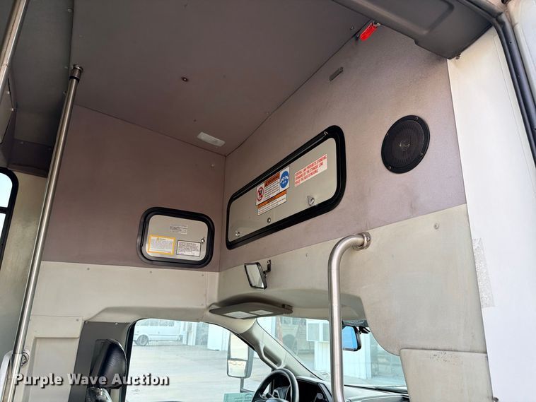 image for item ED5463 2020 Eldorado Ford F550 Super Duty shuttle bus