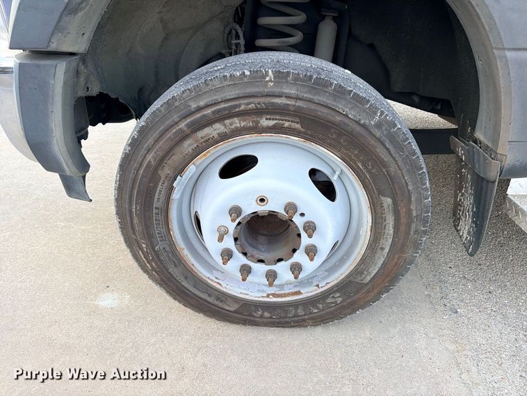 image for item ED5463 2020 Eldorado Ford F550 Super Duty shuttle bus