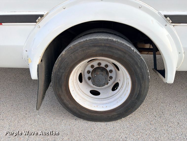 image for item ED5463 2020 Eldorado Ford F550 Super Duty shuttle bus