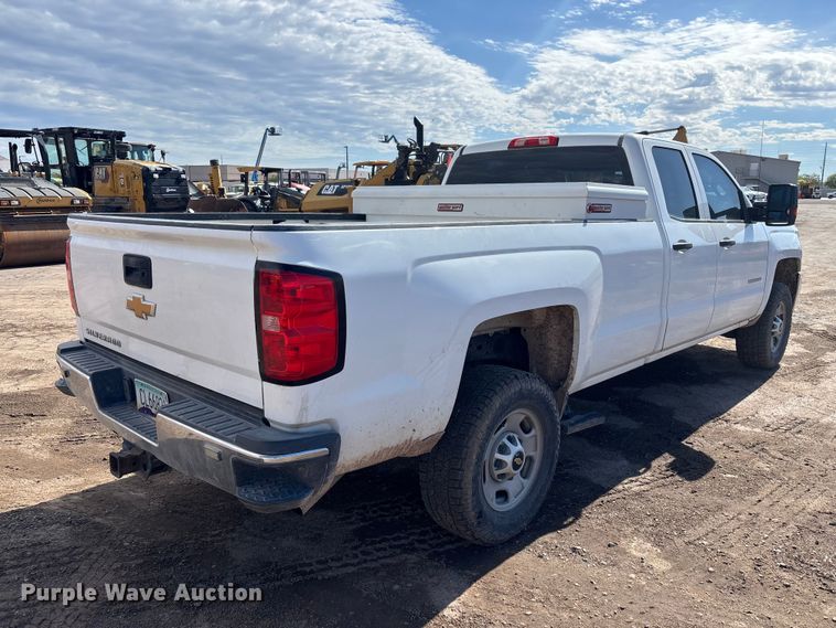 image for item EE6472 2015 Chevrolet Silverado 2500HD Ext. Cab pickup truck