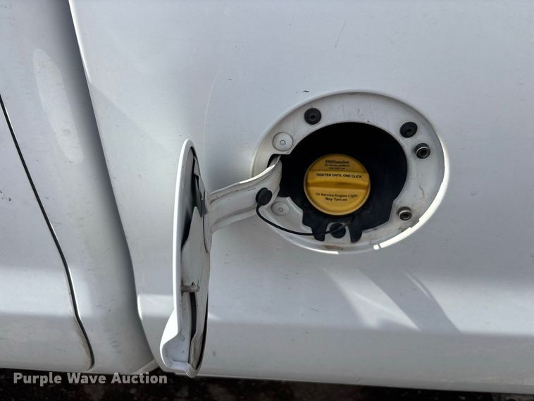 image for item EE6472 2015 Chevrolet Silverado 2500HD Ext. Cab pickup truck