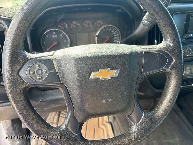 image for item EE6472 2015 Chevrolet Silverado 2500HD Ext. Cab pickup truck