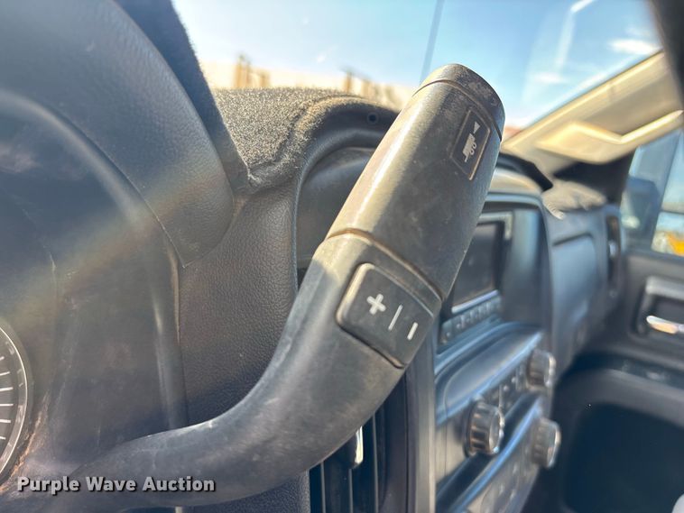 image for item EE6472 2015 Chevrolet Silverado 2500HD Ext. Cab pickup truck