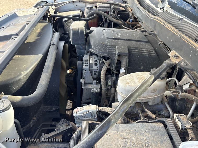 image for item EE6472 2015 Chevrolet Silverado 2500HD Ext. Cab pickup truck