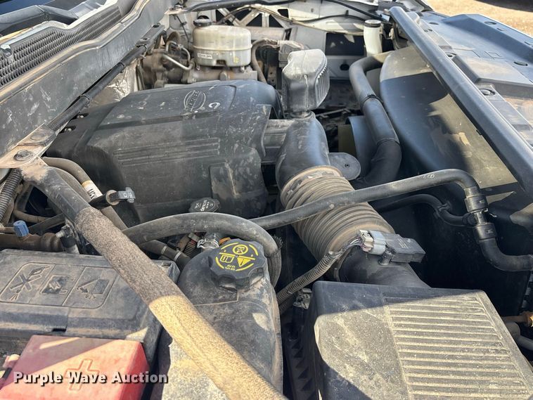 image for item EE6472 2015 Chevrolet Silverado 2500HD Ext. Cab pickup truck
