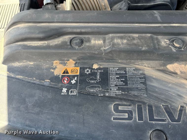 image for item EE6472 2015 Chevrolet Silverado 2500HD Ext. Cab pickup truck
