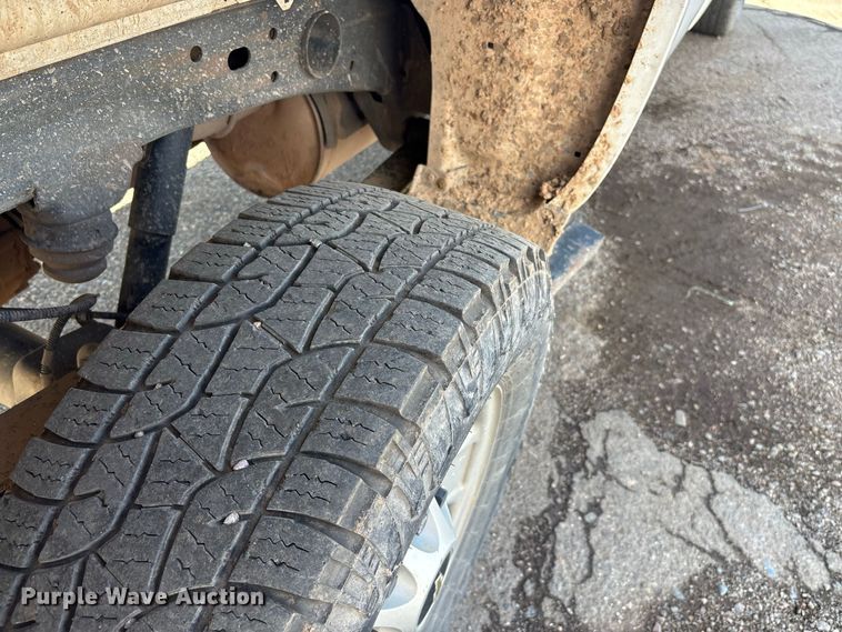 image for item EE6472 2015 Chevrolet Silverado 2500HD Ext. Cab pickup truck