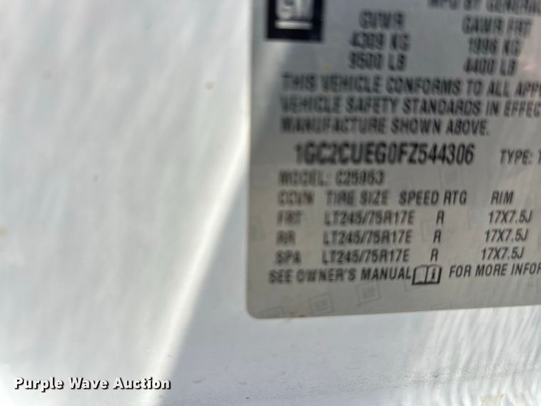 image for item EE6472 2015 Chevrolet Silverado 2500HD Ext. Cab pickup truck
