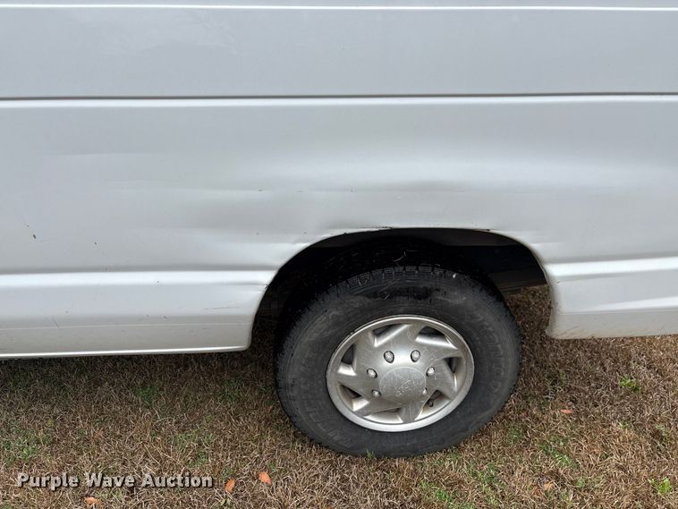 image for item EF1007 2012 Ford E250 van