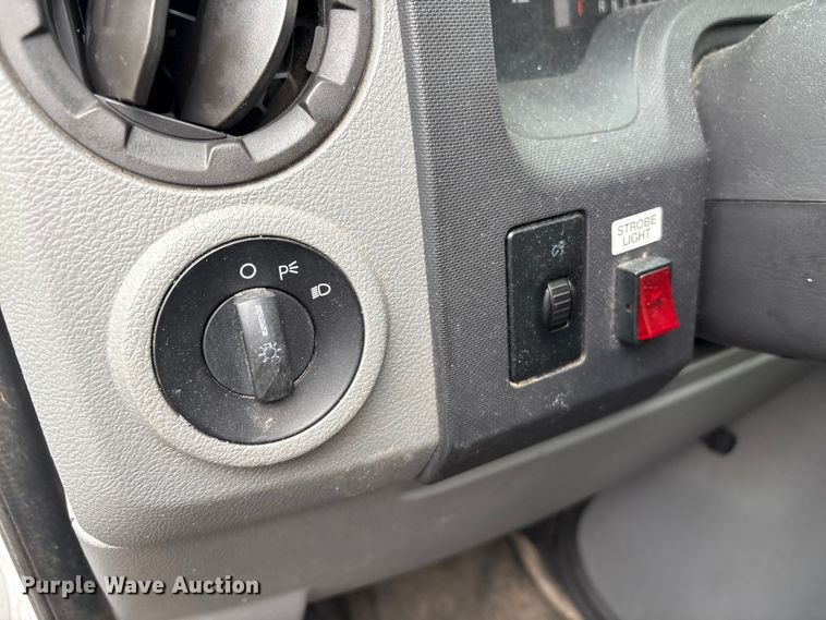 image for item EF1007 2012 Ford E250 van