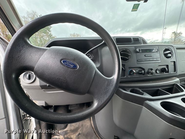 image for item EF1007 2012 Ford E250 van