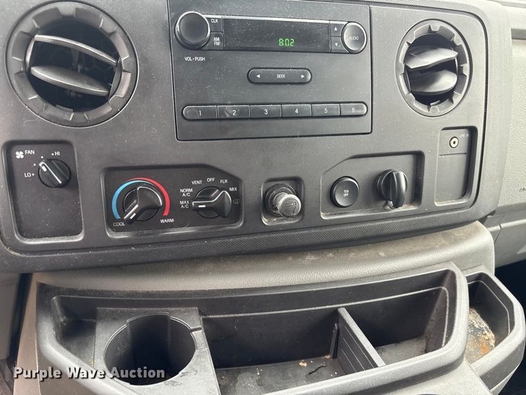 image for item EF1007 2012 Ford E250 van