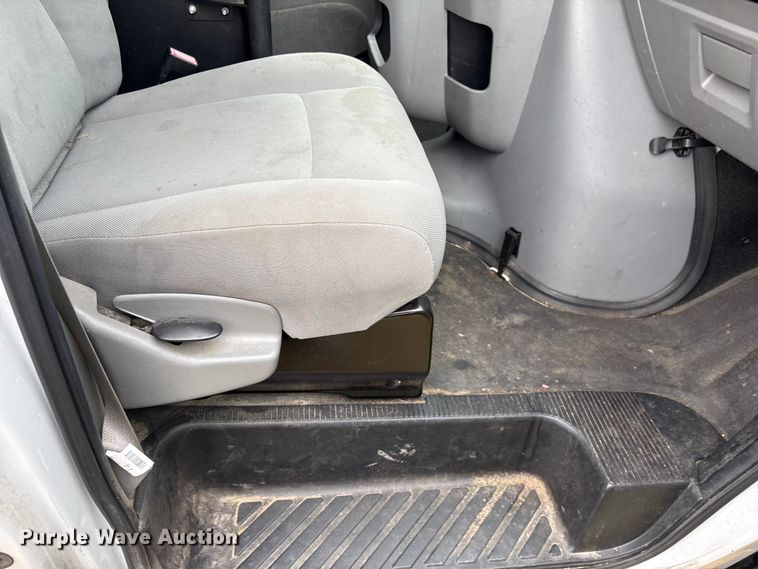 image for item EF1007 2012 Ford E250 van