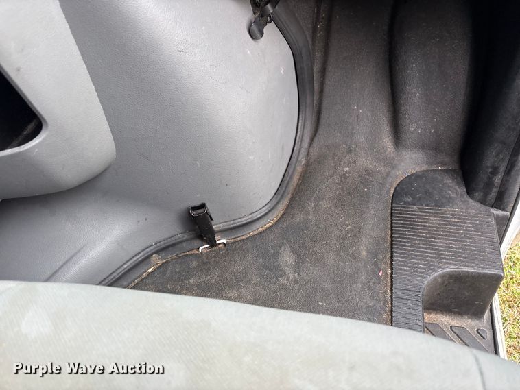 image for item EF1007 2012 Ford E250 van