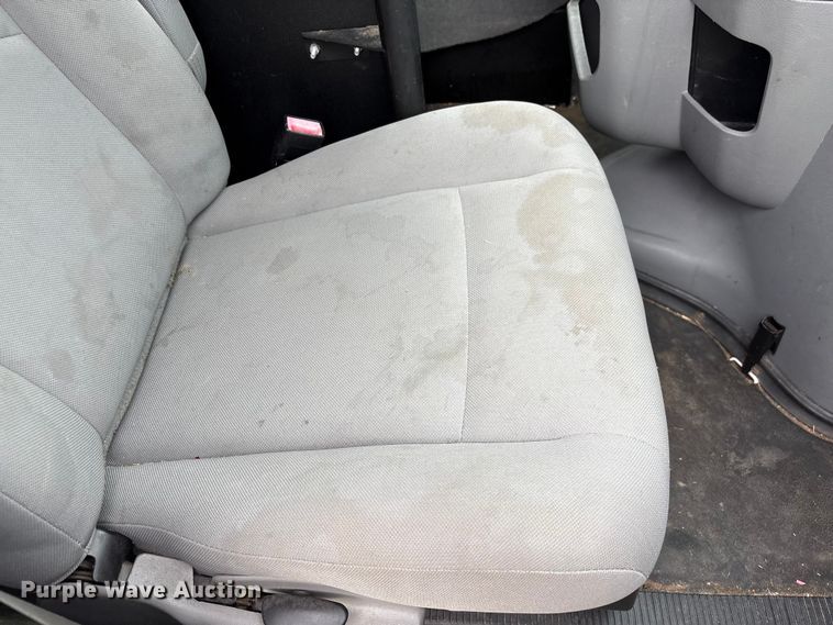 image for item EF1007 2012 Ford E250 van