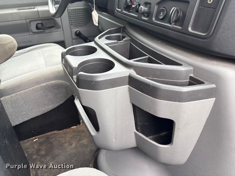 image for item EF1007 2012 Ford E250 van