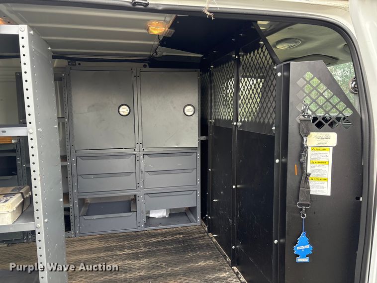 image for item EF1007 2012 Ford E250 van