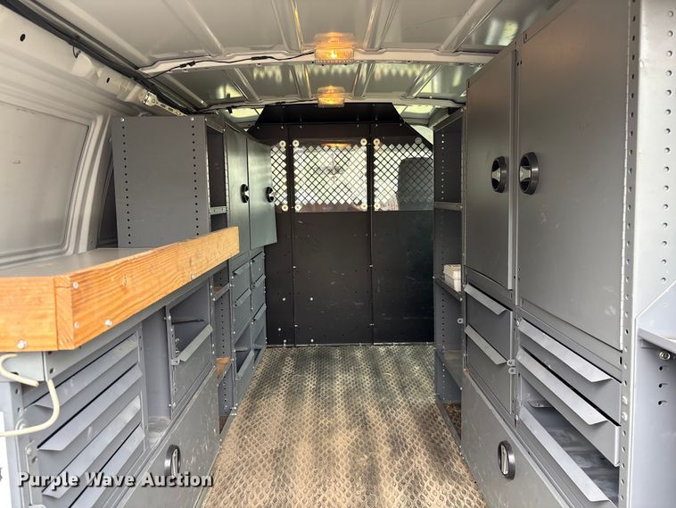 image for item EF1007 2012 Ford E250 van