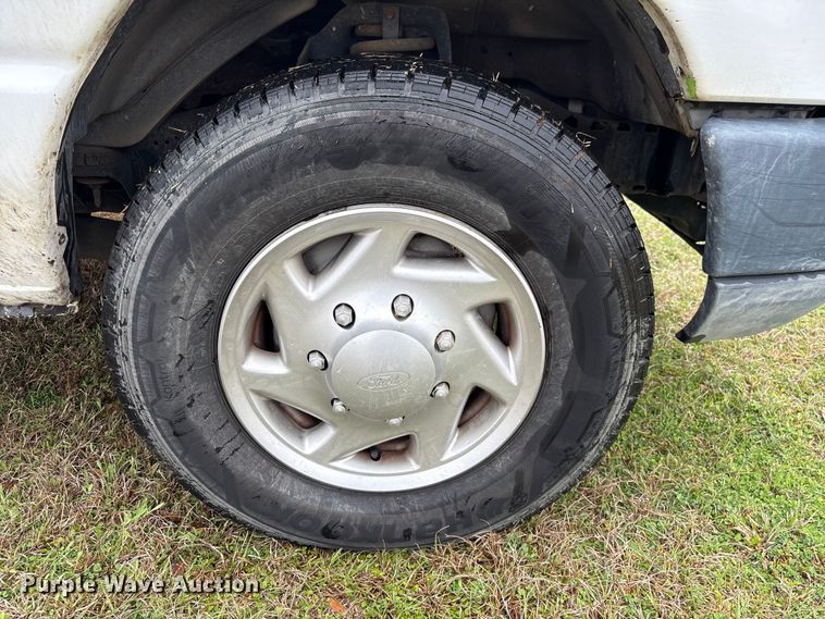 image for item EF1007 2012 Ford E250 van