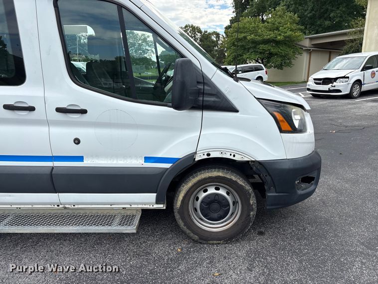 image for item EF1320 2017 Ford Transit van