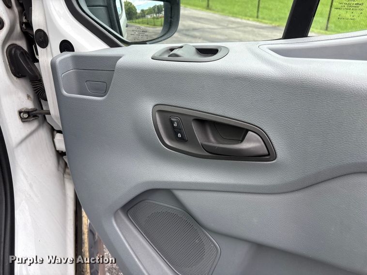 image for item EF1320 2017 Ford Transit van