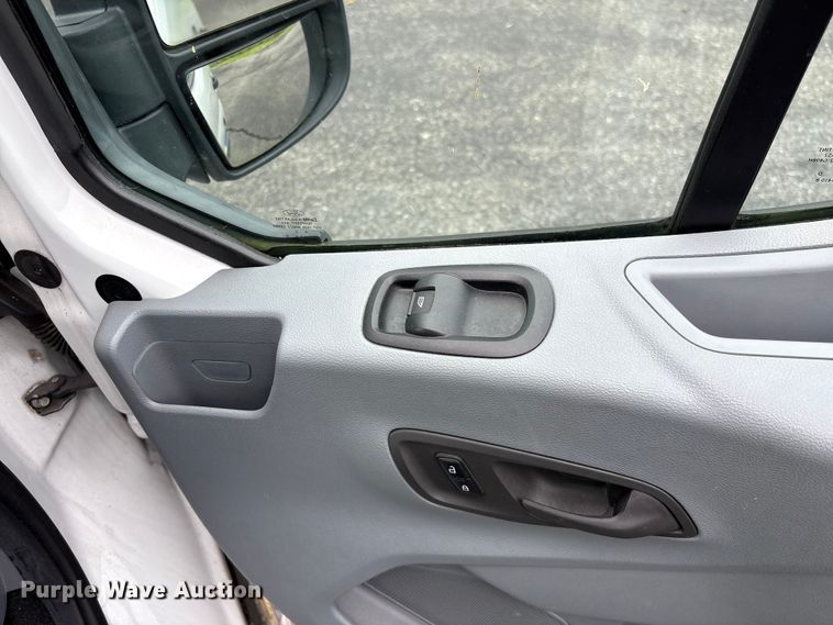 image for item EF1320 2017 Ford Transit van