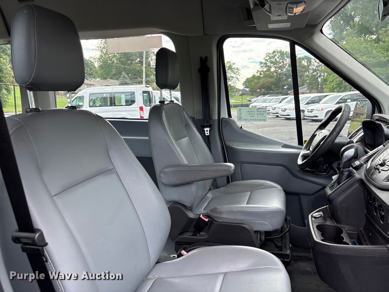 image for item EF1320 2017 Ford Transit van