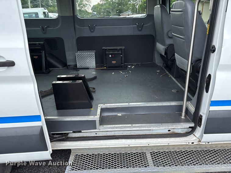 image for item EF1320 2017 Ford Transit van