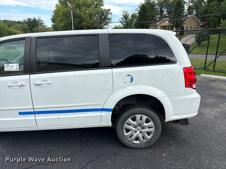 image for item EF1321 2016 Dodge Grand Caravan handicap accessible van