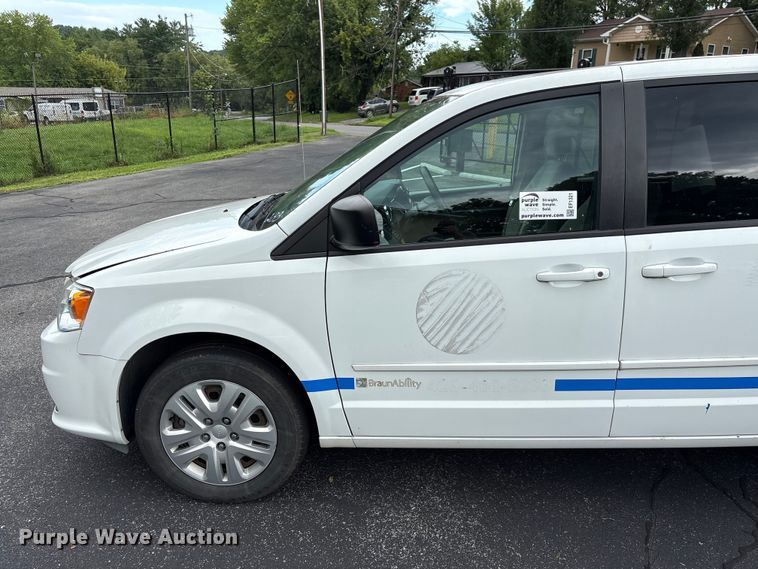 image for item EF1321 2016 Dodge Grand Caravan handicap accessible van