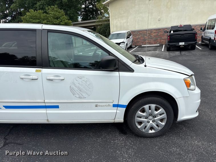 image for item EF1321 2016 Dodge Grand Caravan handicap accessible van