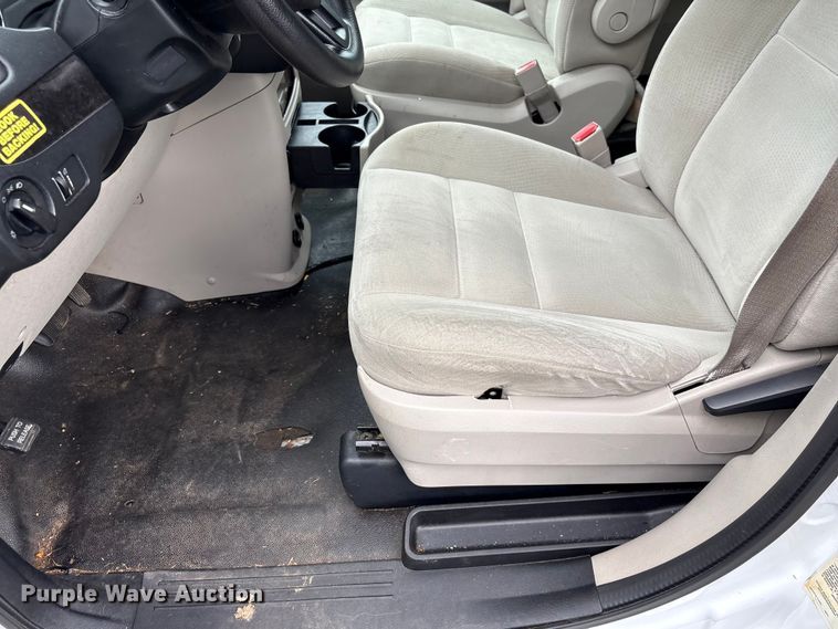image for item EF1321 2016 Dodge Grand Caravan handicap accessible van