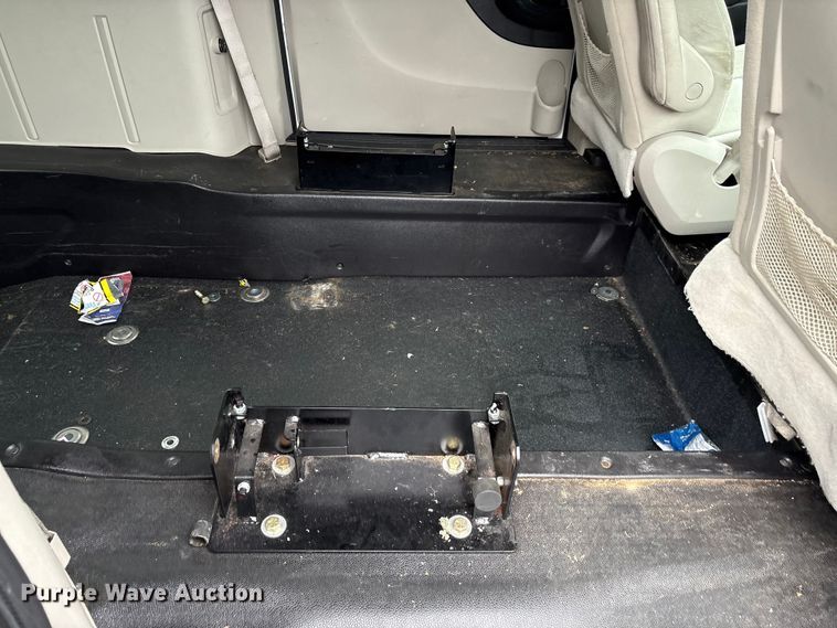 image for item EF1321 2016 Dodge Grand Caravan handicap accessible van