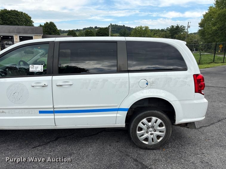 image for item EF1322 2016 Dodge Grand Caravan handicap accessible van