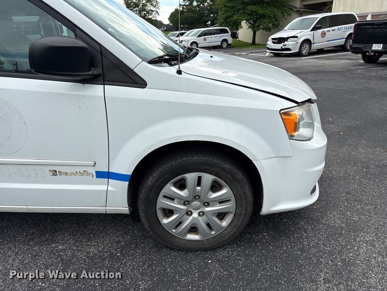 image for item EF1322 2016 Dodge Grand Caravan handicap accessible van