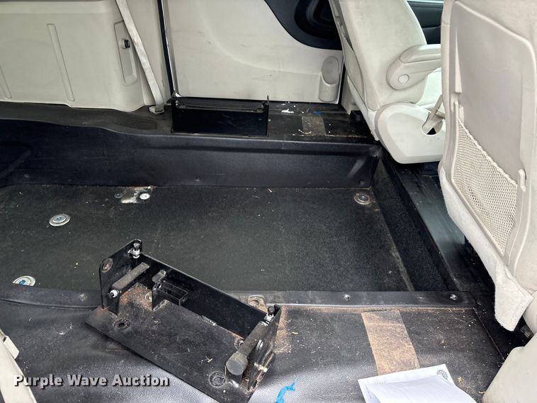 image for item EF1322 2016 Dodge Grand Caravan handicap accessible van